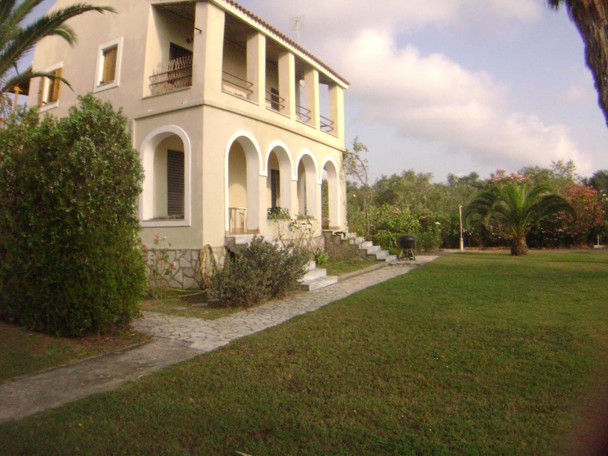 Irini Apartments And Studios Kávos Exteriör bild