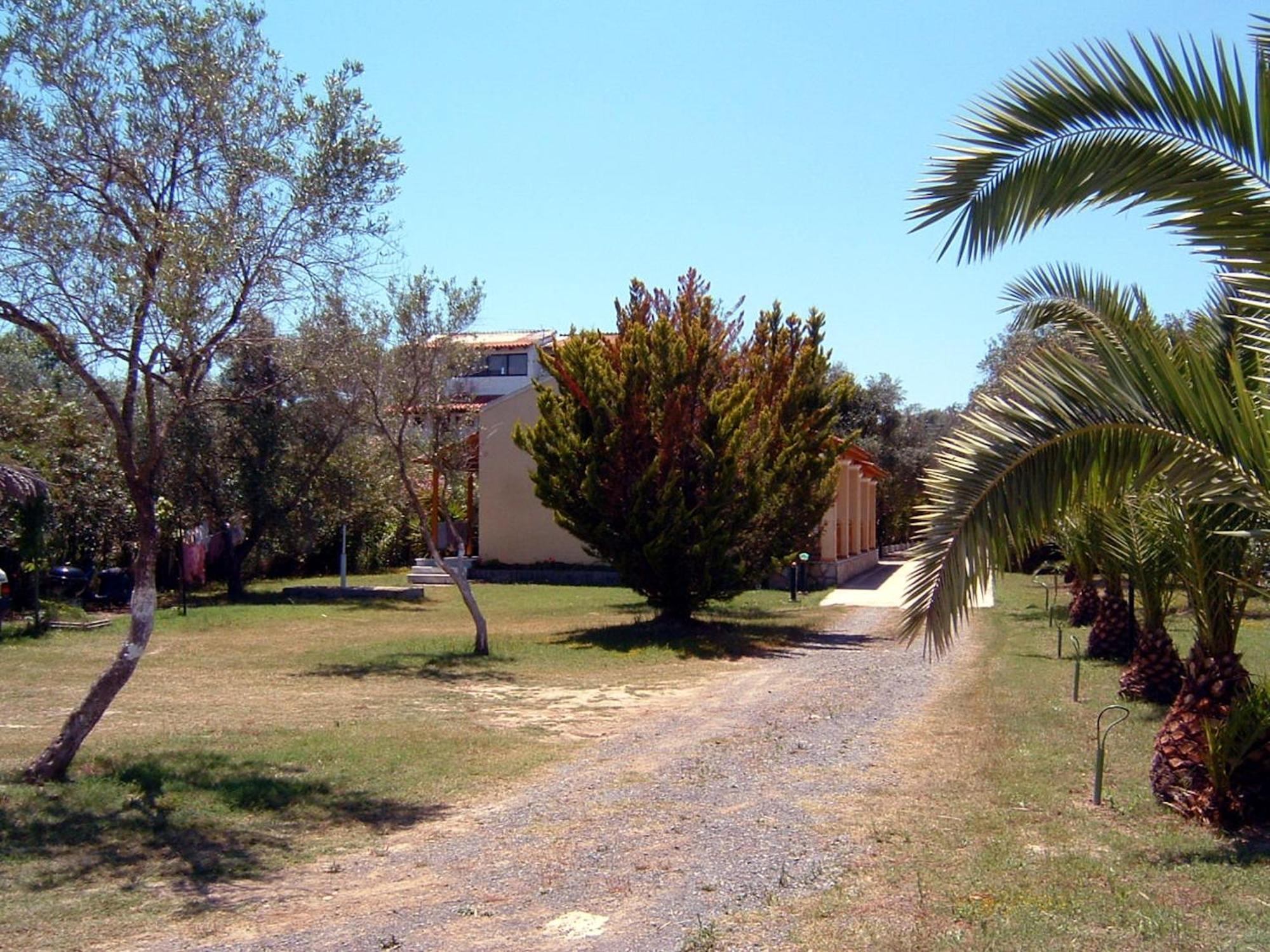 Irini Apartments And Studios Kávos Exteriör bild